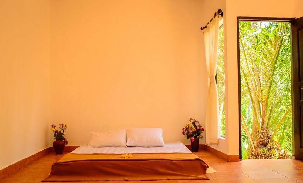 Shanti Toya Ashram Mambat Exteriér fotografie
